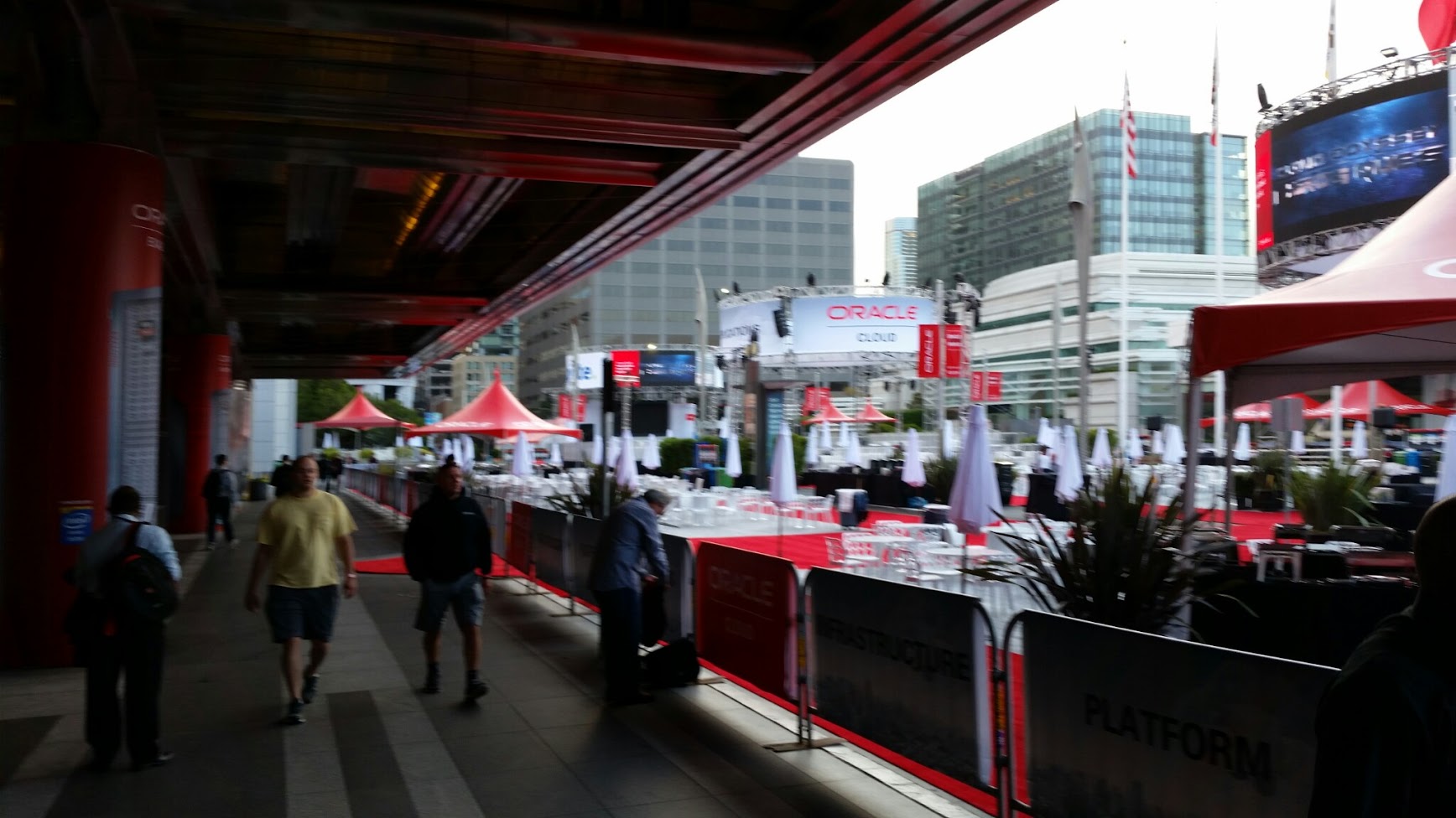 2014 Oracle OpenWorld - the set is open and ready.