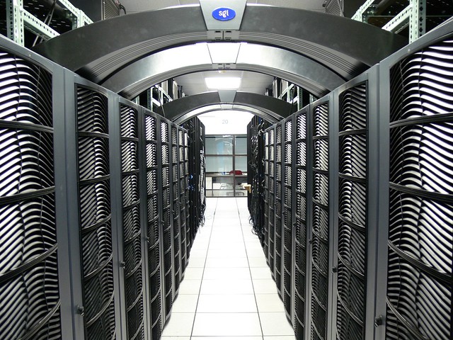 Oracle delivers data center solutions that are more efficient and more robust yet simple to use.
